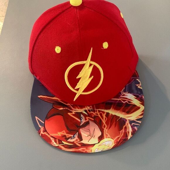 DC Marvel FLASH Hat NWOT - Picture 1 of 3